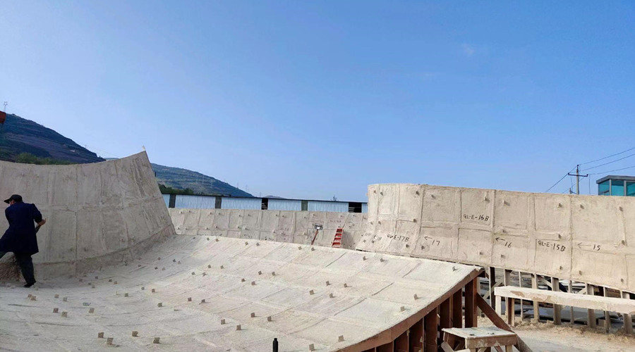 GRC門(mén)頭生產(chǎn)中