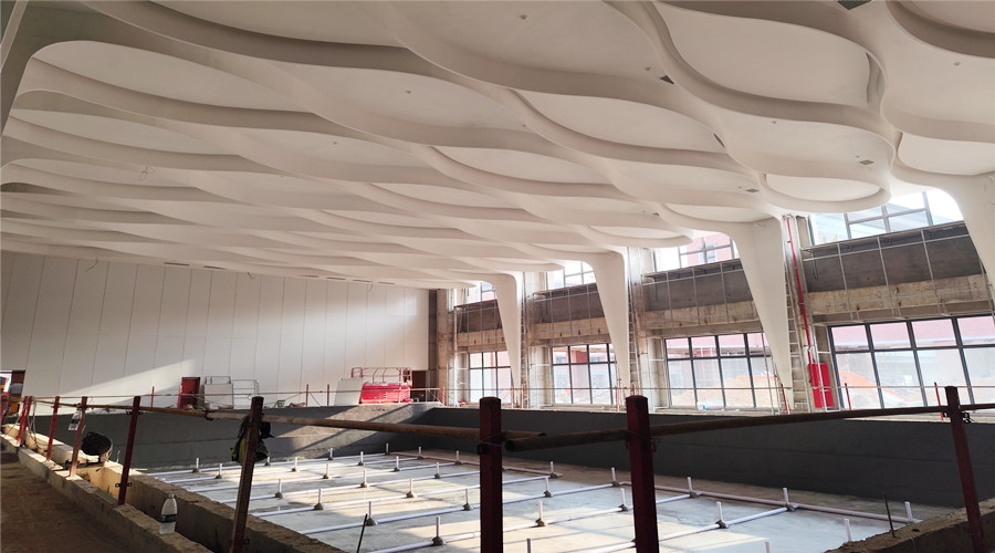 深汕高中園游泳館GRG吊頂項(xiàng)目