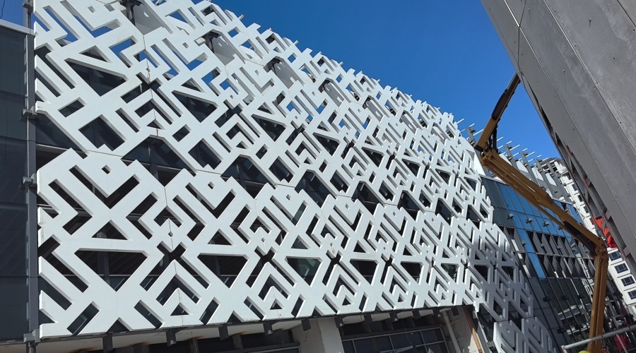 UHPC鏤空幕墻板安裝