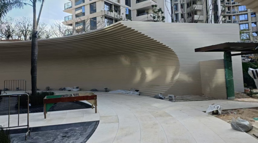 三亞海棠灣售樓部GRC柱子景觀造型落地效果