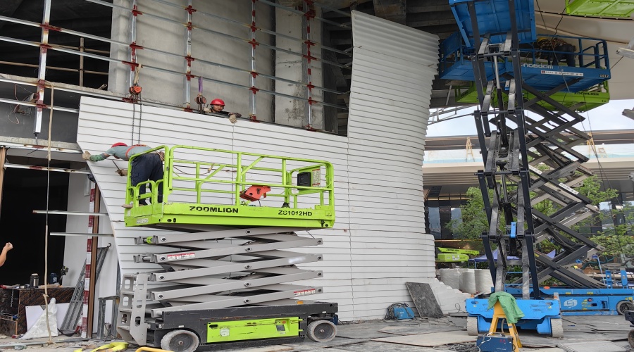 UHPC構件安裝現(xiàn)場